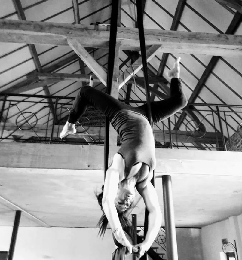 Portrait artistique et travail du mouvement d’Isabella Delle Castelle